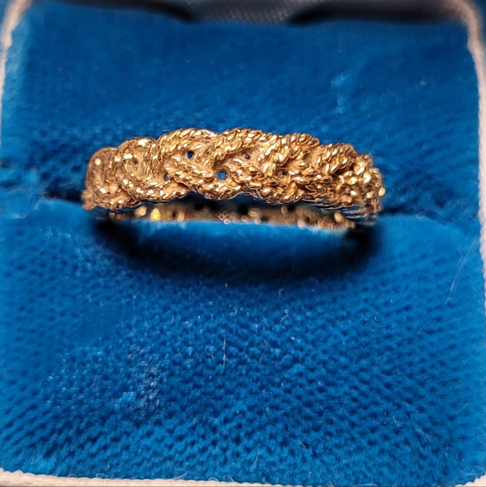 Vintage Avon gold ring.